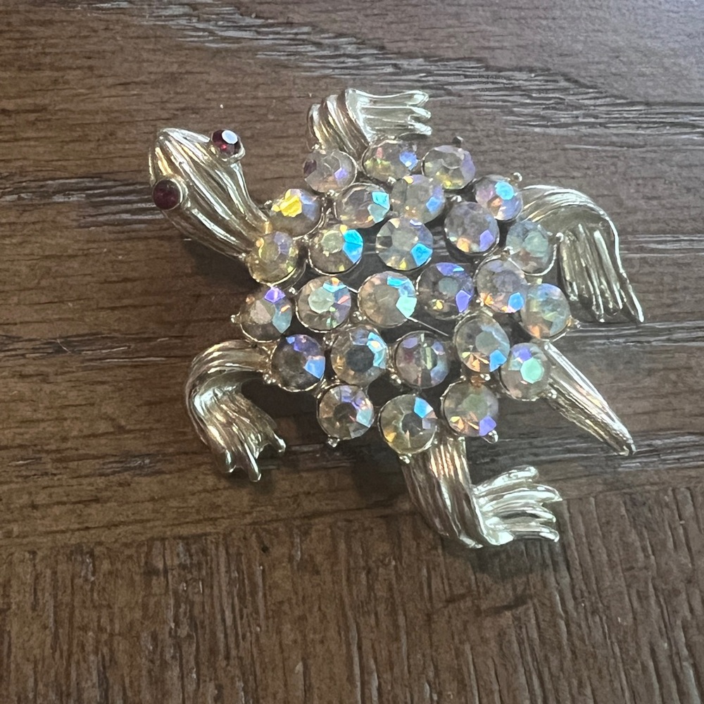 BSK Vintage Silver Sea Turtle Brooch with Iridescent Gems and red eyes